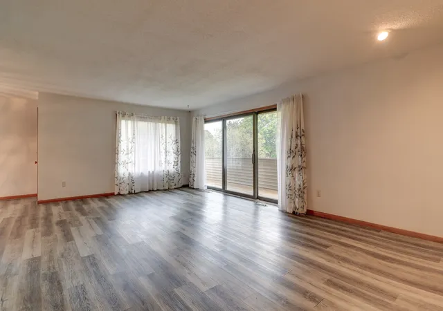 Photo 4 of Single family home for sale at 3801 19th Avenue, Sterling, IL 61081 | MLS# 12785608 | Listing updated on 2026-10-22