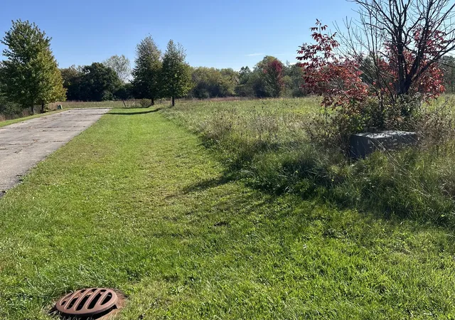 Photo 2 of Land for sale at 40315 N Belle Foret Dr, Wadsworth, IL 60083 | MLS# 12785671 | Listing updated on 2026-10-21