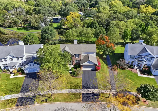 Photo 2 of Single family home for sale at 36647 N Yew Tree Dr, Lake Villa, IL 60046 | MLS# 12785680 | Listing updated on 2026-10-21