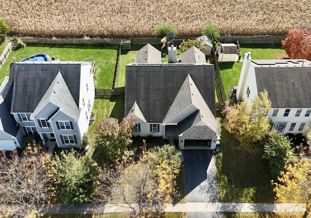 Photo 2 of Single family home for sale at 366 Chautauqua Ln, Sycamore, IL 60178 | MLS# 12785688 | Listing updated on 2026-10-22