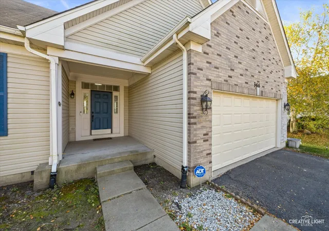 Photo 3 of Single family home for sale at 366 Chautauqua Ln, Sycamore, IL 60178 | MLS# 12785688 | Listing updated on 2026-10-22
