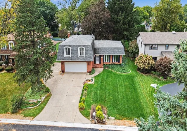 Photo 1 of Single family home for sale at 12516 S Nashville Ave, Palos Heights, IL 60463 | MLS# 12785699 | Listing updated on 2026-10-20