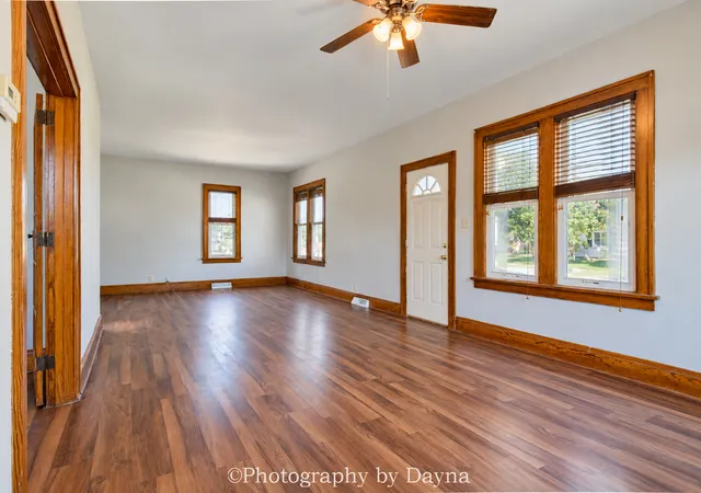 Photo 4 of Single family home for sale at 560 W Beaver St, St. Anne, IL 60964 | MLS# 12785711 | Listing updated on 2026-10-15