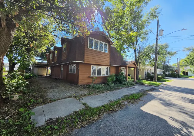 Photo 1 of Single family home for sale at 120 Roosevelt Ave, Wauconda, IL 60084 | MLS# 12785717 | Listing updated on 2026-10-16