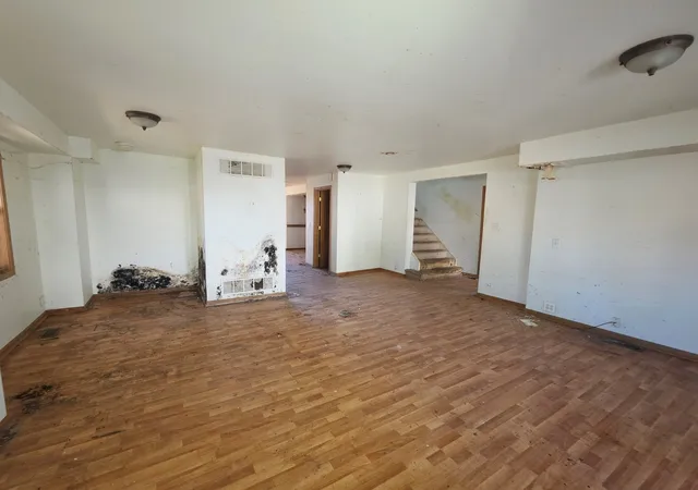 Photo 4 of Single family home for sale at 120 Roosevelt Ave, Wauconda, IL 60084 | MLS# 12785717 | Listing updated on 2026-10-16