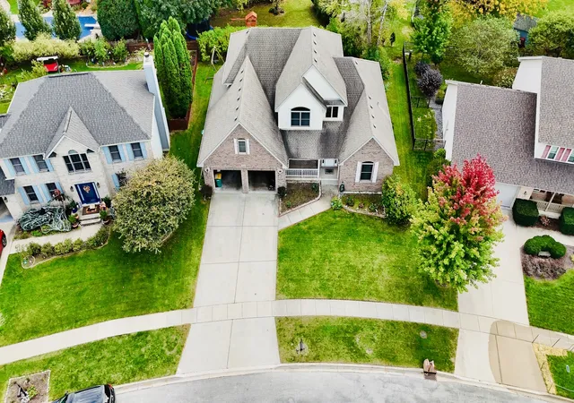 Photo 3 of Single family home for sale at 1222 Bristol Dr W, Sycamore, IL 60178 | MLS# 12785736 | Listing updated on 2026-10-22