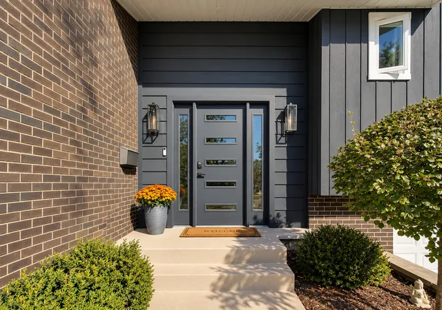 Photo 2 of Single family home for sale at 798 Timber Hl Rd, Highland Park, IL 60035 | MLS# 12785762 | Listing updated on 2026-10-27
