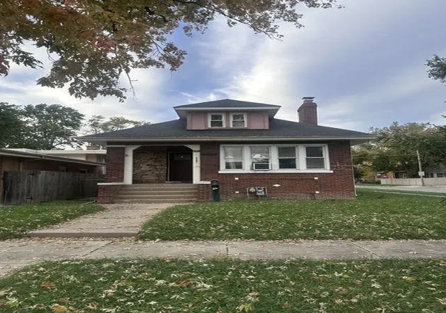 Single family home for sale at 2502 Orchard St, Blue Island, IL 60401 | MLS# 12785766
