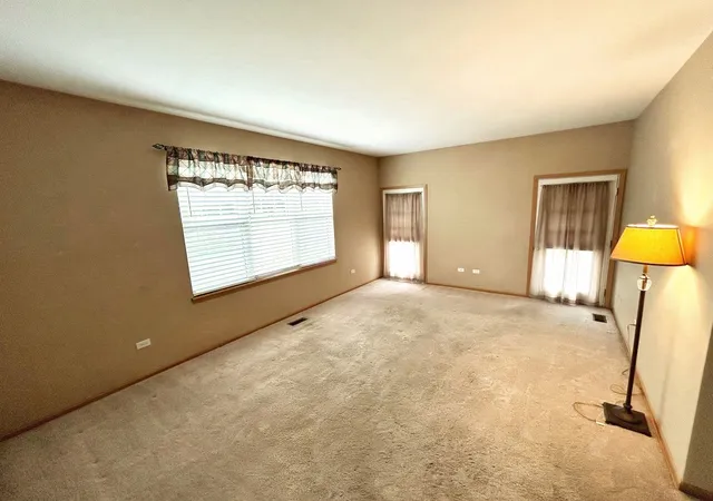 Photo 3 of Townhouse for sale at 15952 Buckner Pond Way, Crest Hill, IL 60403 | MLS# 12785773 | Listing updated on 2026-10-21