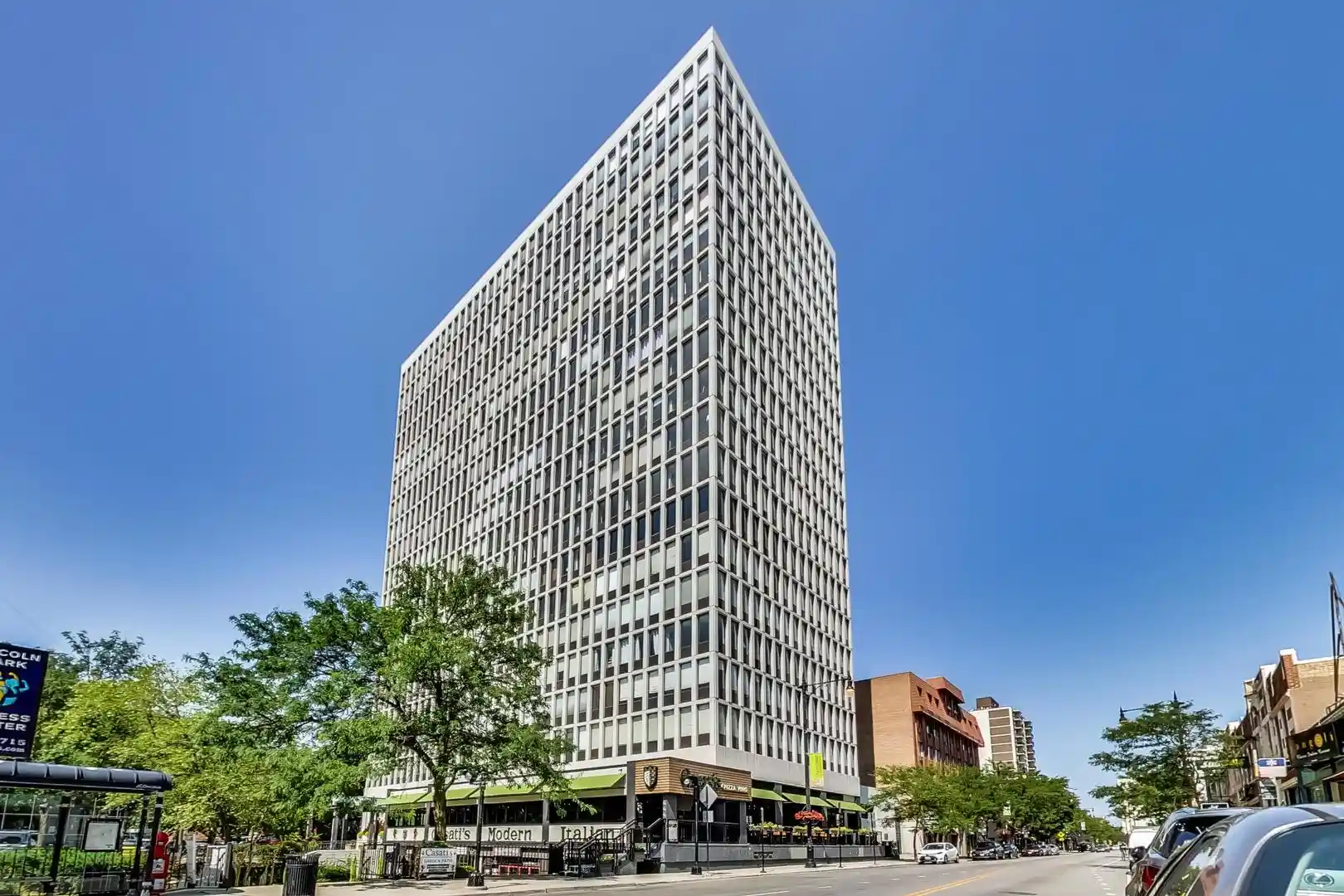 Listing Photo 1 - Condo for sale in 444 W Fullerton Pkwy located at 444 W Fullerton Pkwy, Chicago, IL 60614 - Unit #2006