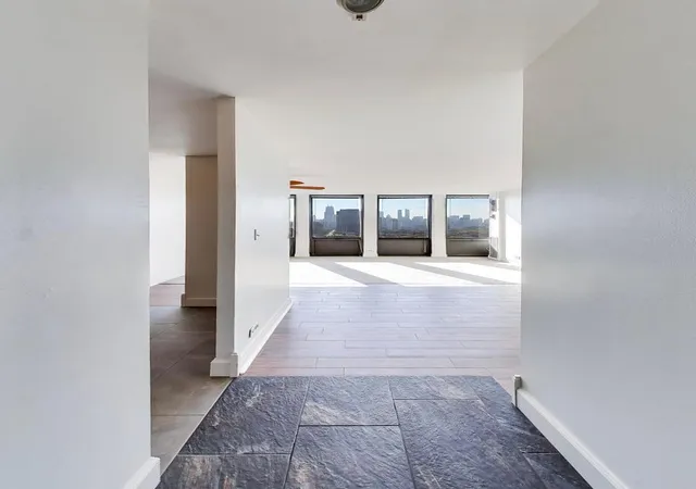 Listing Photo 5 - Condo for sale in building located at 444 W Fullerton Pkwy, Chicago, IL 60614 - Unit #2006