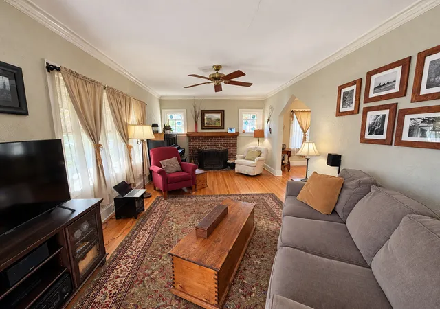 Photo 4 of Single family home for sale at 4704 Illinois St, Loves Park, IL 61111 | MLS# 12785797 | Listing updated on 2026-10-29
