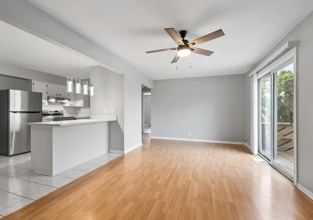Listing Photo 4 - Condo for sale in building located at 20206 S Frankfort Sq Rd, Frankfort, IL 60423 - Unit #K