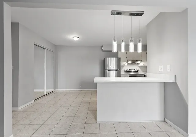 Listing Photo 5 - Condo for sale in building located at 20206 S Frankfort Sq Rd, Frankfort, IL 60423 - Unit #K