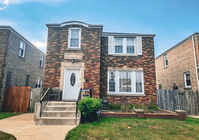 Single family home for sale at 2914 N Neva Ave, Chicago, IL 60634 | MLS# 12785826