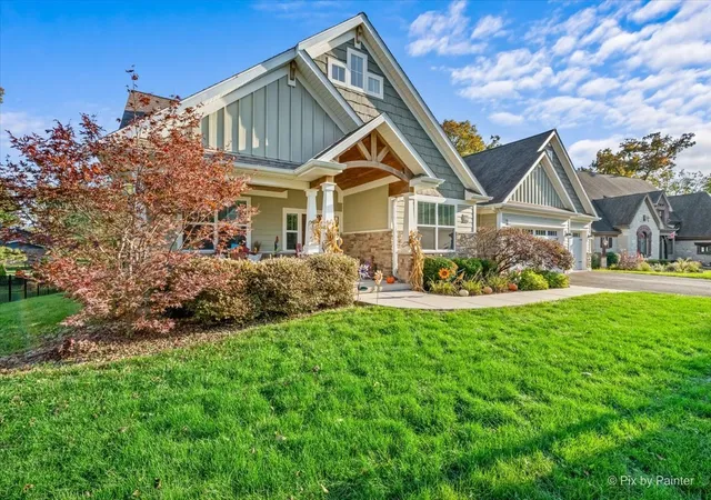Photo 2 of Single family home for sale at 209 Burr Oak Cir, Elgin, IL 60124 | MLS# 12785848 | Listing updated on 2026-10-23