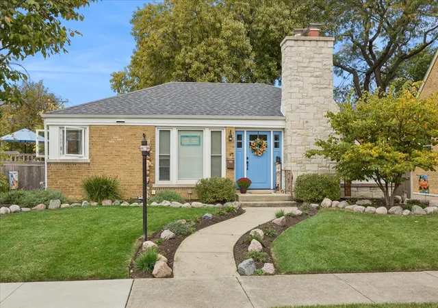 Single family home for sale at 2542 S 6th Avenue, North Riverside, IL 60546 | MLS# 12785850