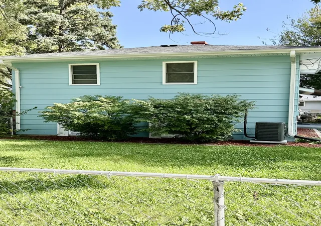 Photo 3 of Single family home for sale at 1777 Linden Ave, Hanover Park, IL 60133 | MLS# 12785855 | Listing updated on 2026-10-21