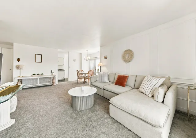 Listing Photo 5 - Condo for sale in building located at 8620 Waukegan Rd, Morton Grove, IL 60053 - Unit #504