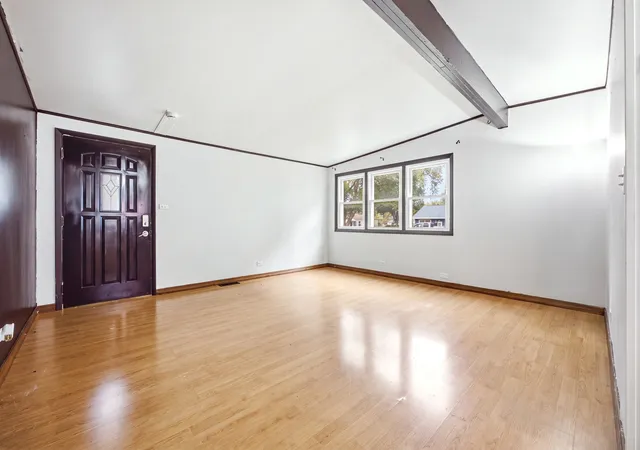 Photo 4 of Single family home for sale at 448 N Lake Shore Dr, Mundelein, IL 60060 | MLS# 12785893 | Listing updated on 2026-10-22