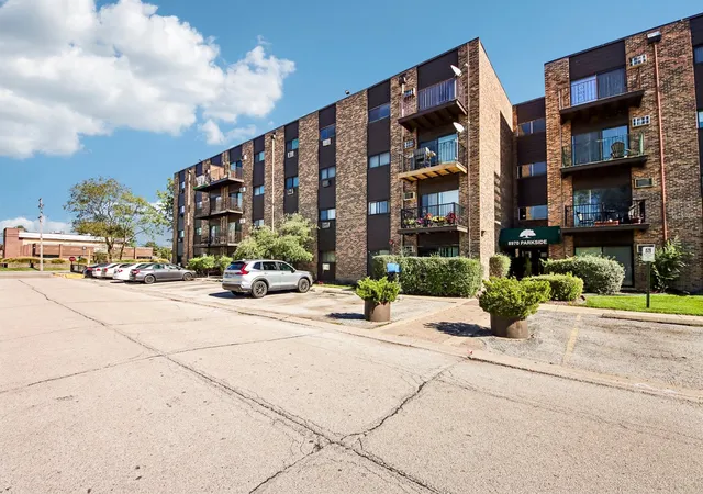 Photo 1 of Sale Pending at 8970 N Parkside Ave #304, Des Plaines, IL 60016 | MLS# 12785901 | Listing updated on 2026-10-30