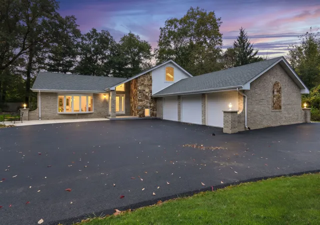 Single family home for sale at 13624 Pheasant Cir, Homer Glen, IL 60491 | MLS# 12785903