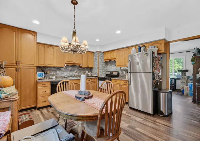 Photo 4 of Single family home for sale at 5240 Pine Blf Rd, Morris, IL 60450 | MLS# 12785908 | Listing updated on 2026-10-20