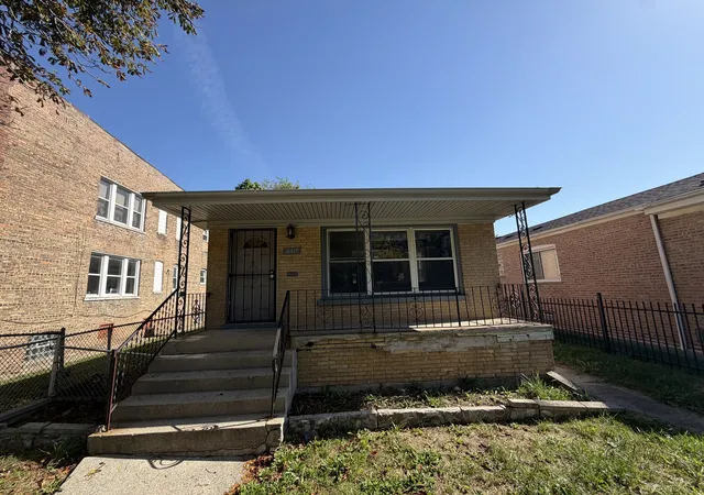 Photo 1 of Single family home for sale at 10517 S Cottage Grv Ave, Chicago, IL 60628 | MLS# 12785912 | Listing updated on 2026-10-20