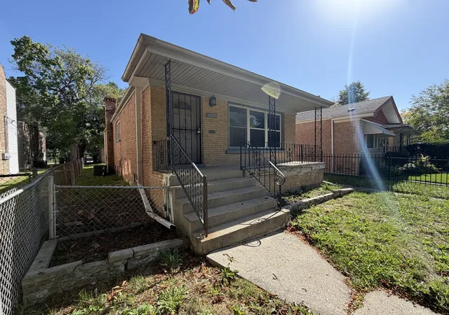 Photo 2 of Single family home for sale at 10517 S Cottage Grv Ave, Chicago, IL 60628 | MLS# 12785912 | Listing updated on 2026-10-20