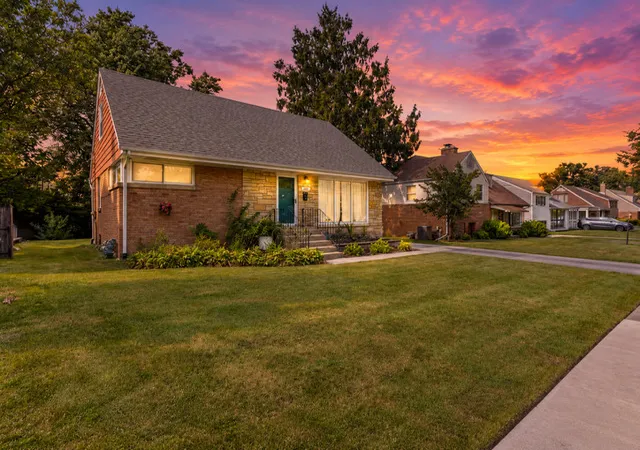 Photo 2 of Single family home for sale at 18516 Clyde Rd, Homewood, IL 60430 | MLS# 12785913 | Listing updated on 2026-10-21