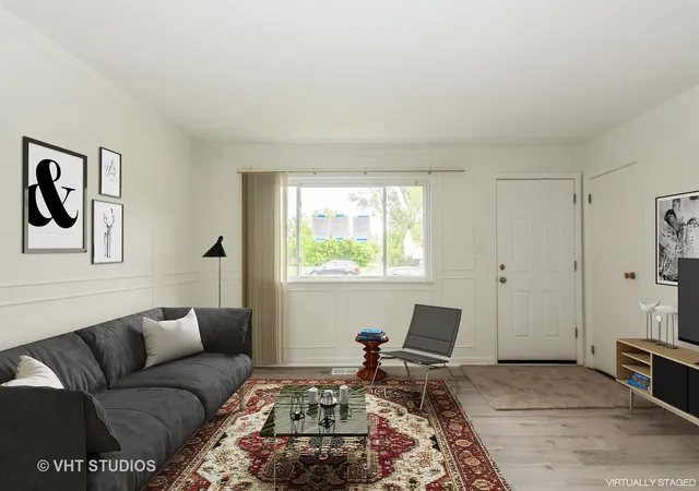 Photo 1 of Single family home for sale at 352 Boston St, Chicago Heights, IL 60411 | MLS# 12785958 | Listing updated on 2026-10-21