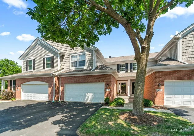 Photo 2 of Townhouse for sale at 374 Wolcott Ln, Batavia, IL 60510 | MLS# 12785975 | Listing updated on 2026-10-20