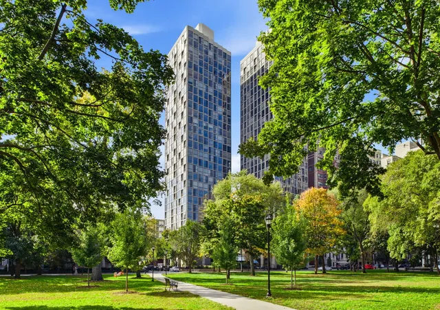 Photo 1 of Condo for sale at 345 W Fullerton Pkwy #1701, Chicago, IL 60614 | MLS# 12785982 | Listing updated on 2026-10-21