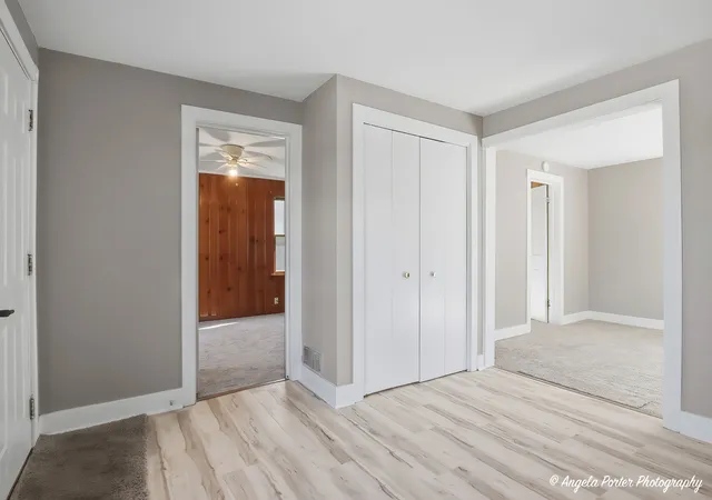 Photo 4 of Single family home for sale at 3320 Bull Valley Rd, Mc Henry, IL 60050 | MLS# 12785995 | Listing updated on 2026-10-28