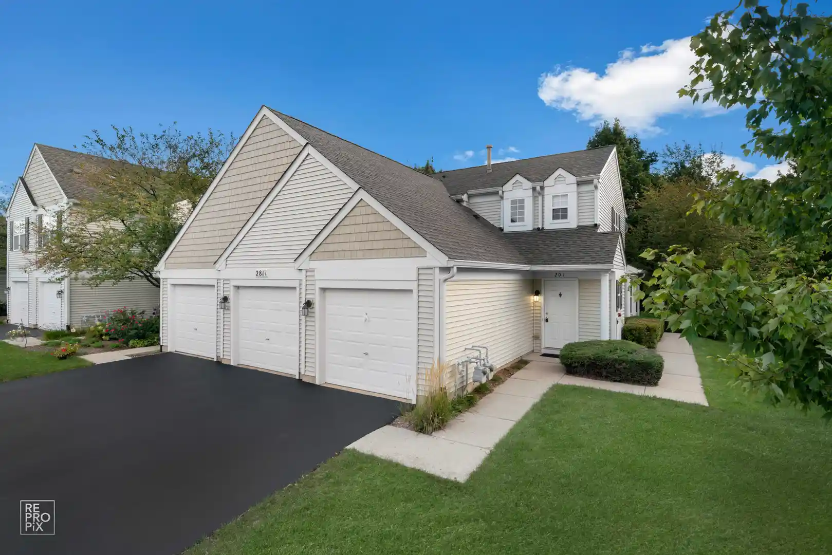 Listing Photo 1 - Condo for sale in 2811 Rutland Cir located at 2811 Rutland Cir, Naperville, IL 60564 - Unit #201