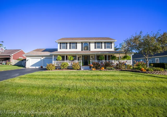 Photo 2 of Single family home for sale at 220 W Fuller Dr, Waterman, IL 60556 | MLS# 12786002 | Listing updated on 2026-10-20