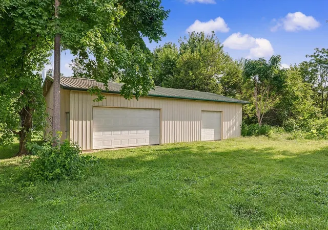 Photo 3 of Single family home for sale at 205 E Holloway St, Bismarck, IL 61814 | MLS# 12786008 | Listing updated on 2026-10-21