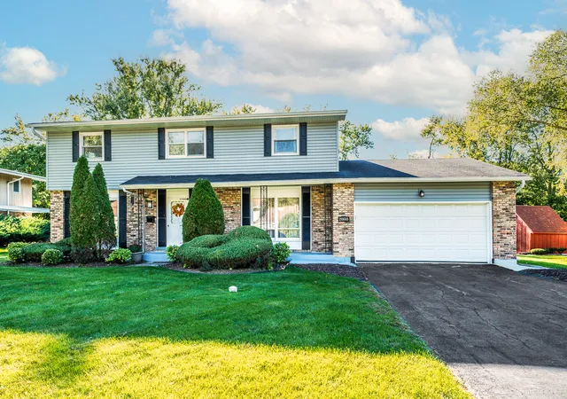 Photo 1 of Single family home for sale at 20640 Promethian Way, Olympia Fields, IL 60461 | MLS# 12786022 | Listing updated on 2026-10-22