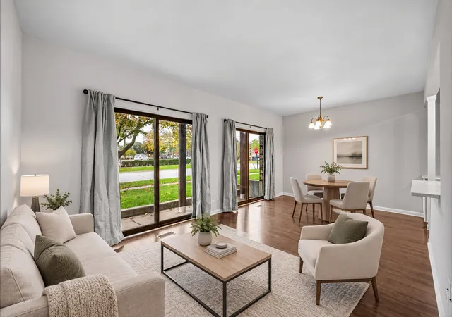 Photo 4 of Condo for sale at 108 W Wood St #C, Palatine, IL 60067 | MLS# 12786028 | Listing updated on 2026-10-22