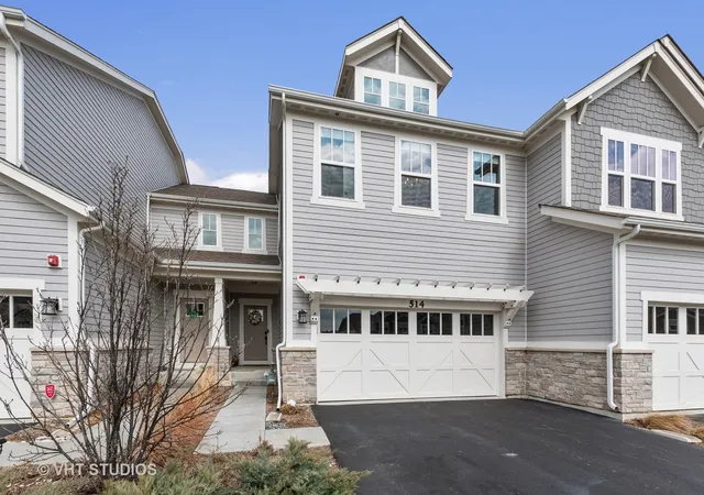 Photo 1 of Townhouse for sale at 514 Pershing Ct, Barrington, IL 60010 | MLS# 12786044 | Listing updated on 2026-10-21