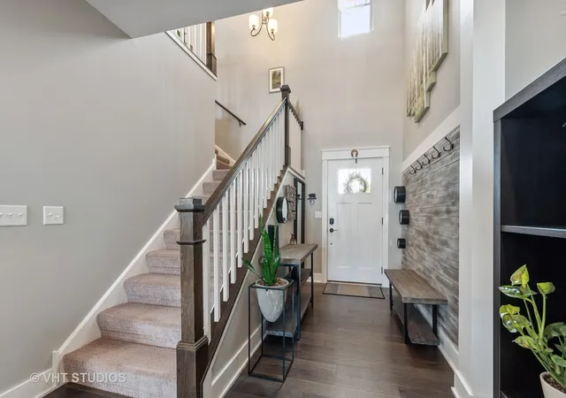 Photo 2 of Townhouse for sale at 514 Pershing Ct, Barrington, IL 60010 | MLS# 12786044 | Listing updated on 2026-10-21