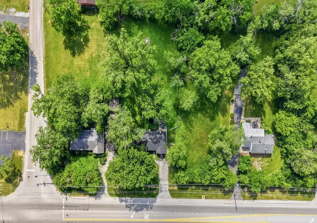 Photo 3 of Single family home for sale at 20258 Crawford Ave, Matteson, IL 60443 | MLS# 12786045 | Listing updated on 2026-10-21