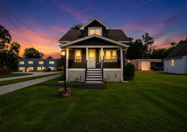 Photo 1 of Single family home for sale at 19109 Wentworth Ave, Lansing, IL 60438 | MLS# 12786057 | Listing updated on 2026-10-21