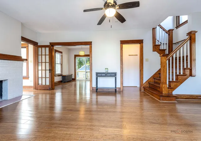 Photo 2 of Single family home for sale at 519 Laurel St, Elgin, IL 60120 | MLS# 12786059 | Listing updated on 2026-10-21