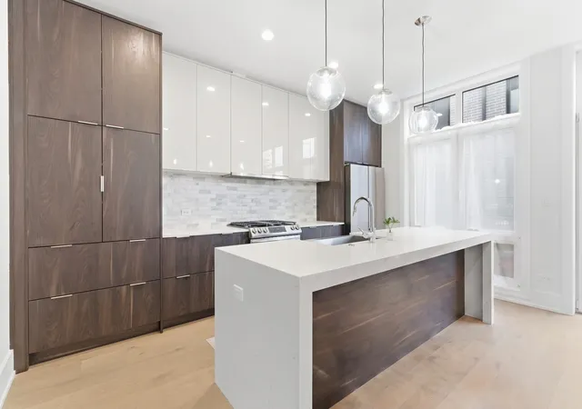 Photo 4 of Single family home for sale at 6227 S Ellis Ave #D, Chicago, IL 60637 | MLS# 12786075 | Listing updated on 2026-10-21