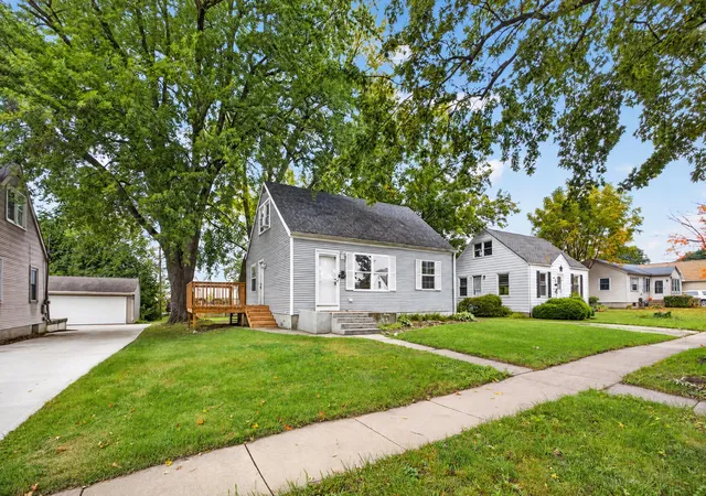 Photo 2 of Sale Pending at 622 14th Street, Rochelle, IL 61068 | MLS# 12786087 | Listing updated on 2026-10-22