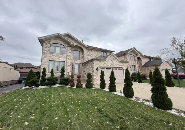 Single family home for sale at 8516 Moody Ave, Burbank, IL 60459 | MLS# 12786101