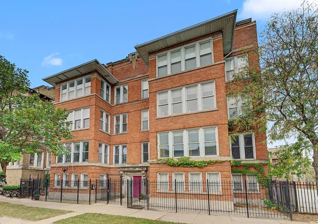 Condo for sale at 4716 S Ingleside Ave #2N, Chicago, IL 60615 | MLS# 12786114