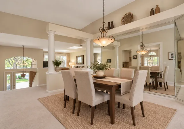 Photo 4 of Townhouse for sale at 3028 Lexington Ln, Glenview, IL 60026 | MLS# 12786115 | Listing updated on 2026-10-20