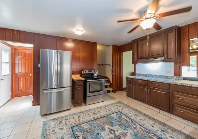 Photo 3 of Single family home for sale at 8824 Terry Dr, Orland Park, IL 60462 | MLS# 12786137 | Listing updated on 2026-10-21